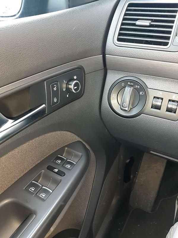 Gebraucht VW Touran United 109 PS (80 kW) 2009 Van / Kleinbus