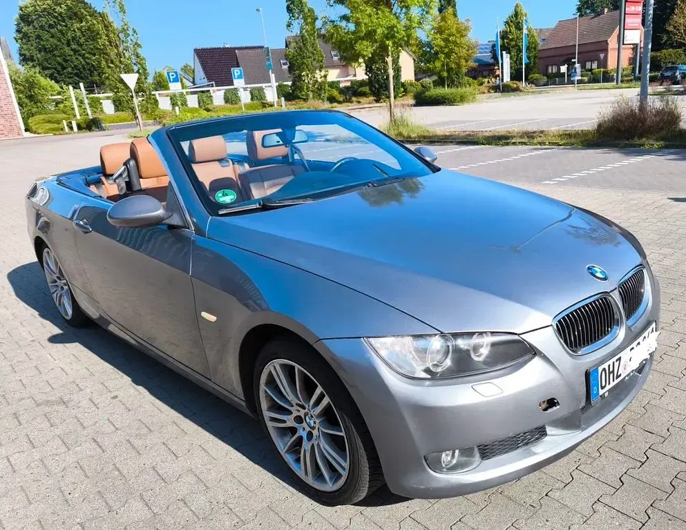 Gebraucht BMW 325 M Sport 218 PS (160 kW) 2007 Grau Cabrio