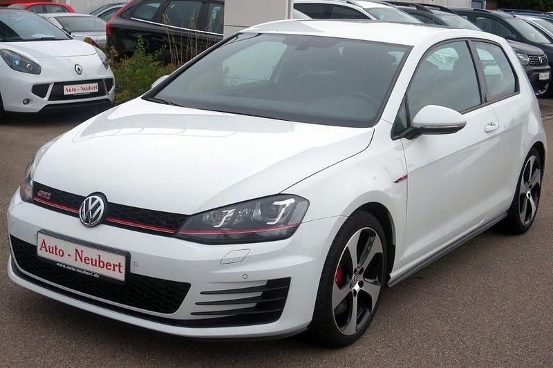 Weiß Gebraucht 2016 VW Golf VII GTI Limousine | 15.950 € (Guter Preis) - Bild 1/4