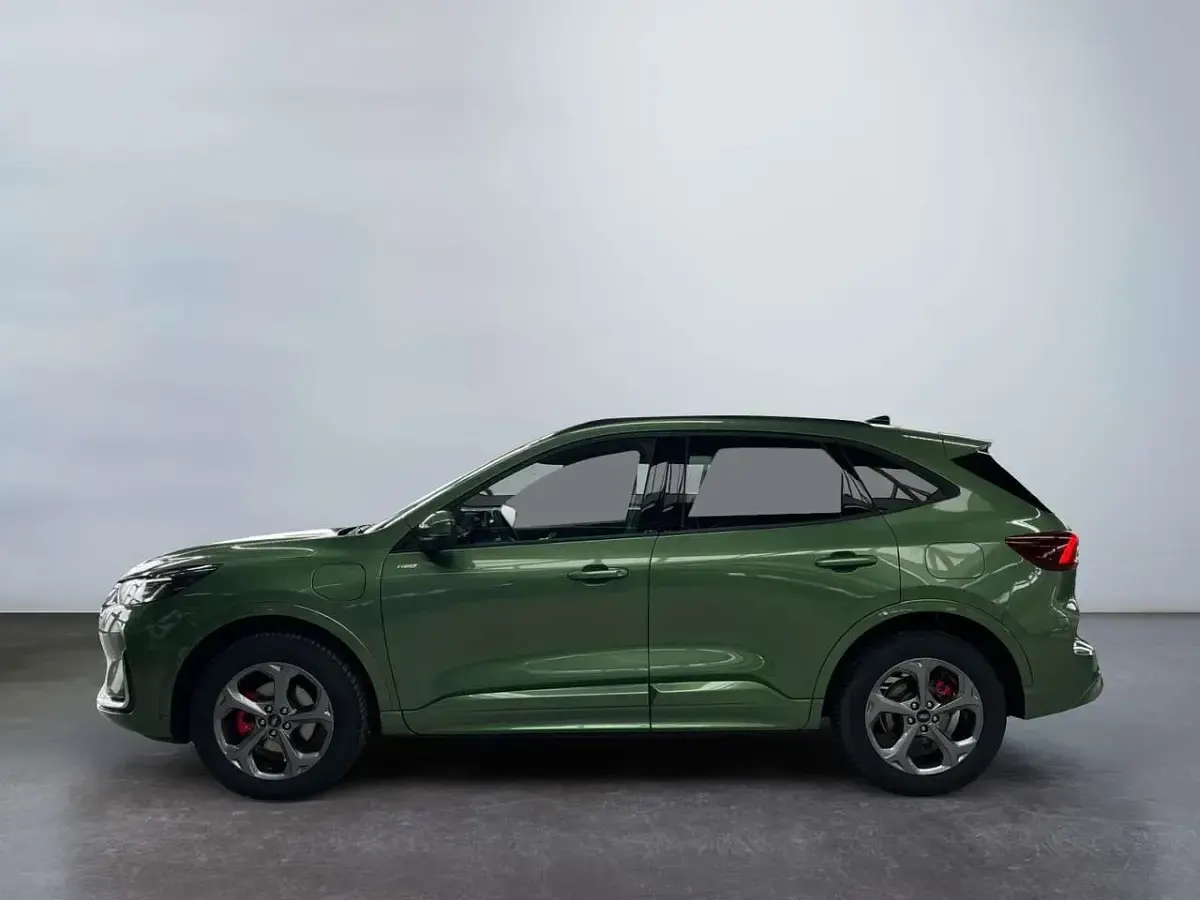 Neu Ford Kuga ST-Line X 242 PS (177 kW) 2026 Bursting green SUV