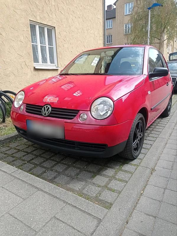 Second-hand VW Lupo 60 CP (44 kW) 2004 Roșu Hatchback