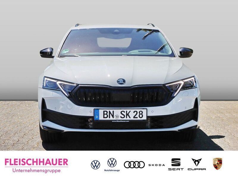 Gebraucht Skoda Octavia SportLine 150 PS (110 kW) 2024 Weiss Kombi