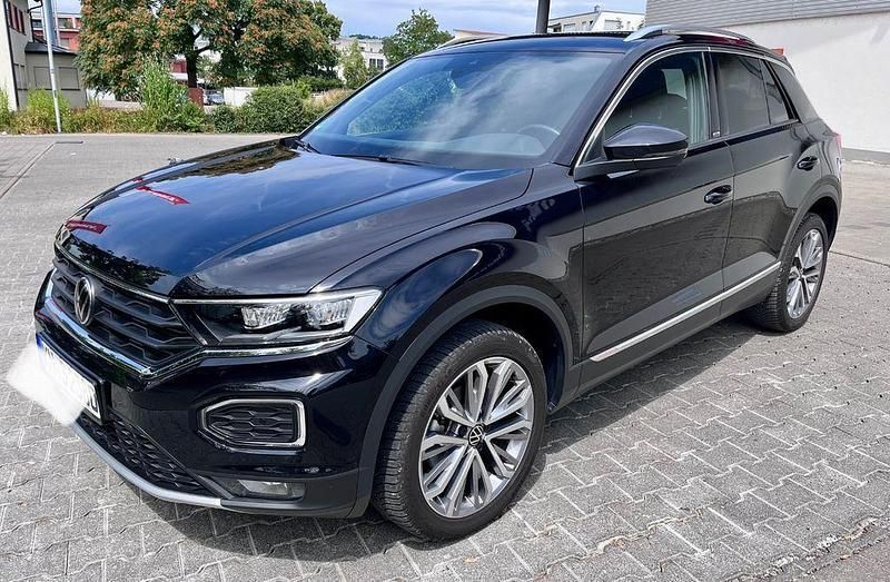 Schwarz Gebraucht 2021 VW T-Roc Active SUV | 23.700 € (Guter Preis) - Bild 1/4