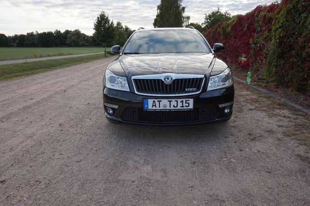 Gebraucht Skoda Octavia RS 170 PS (125 kW) 2009 Schwarz metallic Kombi