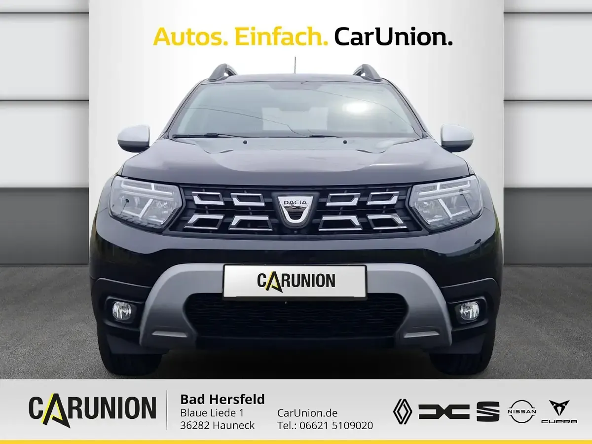 Gebraucht Dacia Duster Prestige 131 PS (96 kW) 2022 Perlmuttschwarz SUV