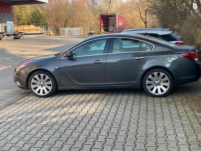 Gebraucht Opel Insignia 260 PS (191 kW) 2008 Grau Limousine