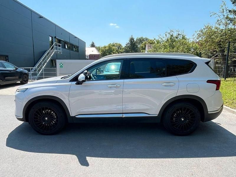 Weiß Gebraucht 2021 Hyundai Santa Fe Prime SUV | 23.999 € (Fairer Preis) - Bild 1/4