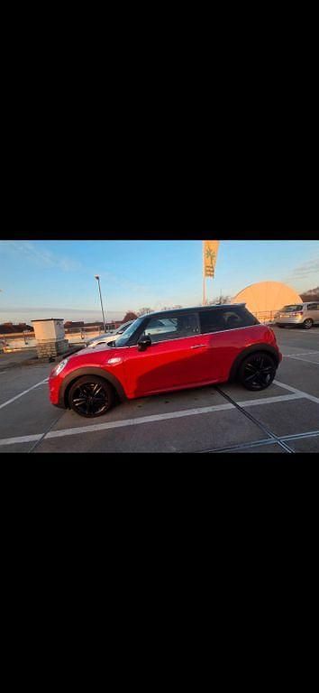 Gebraucht Mini Cooper S 192 PS (141 kW) 2017 Rot Kleinwagen