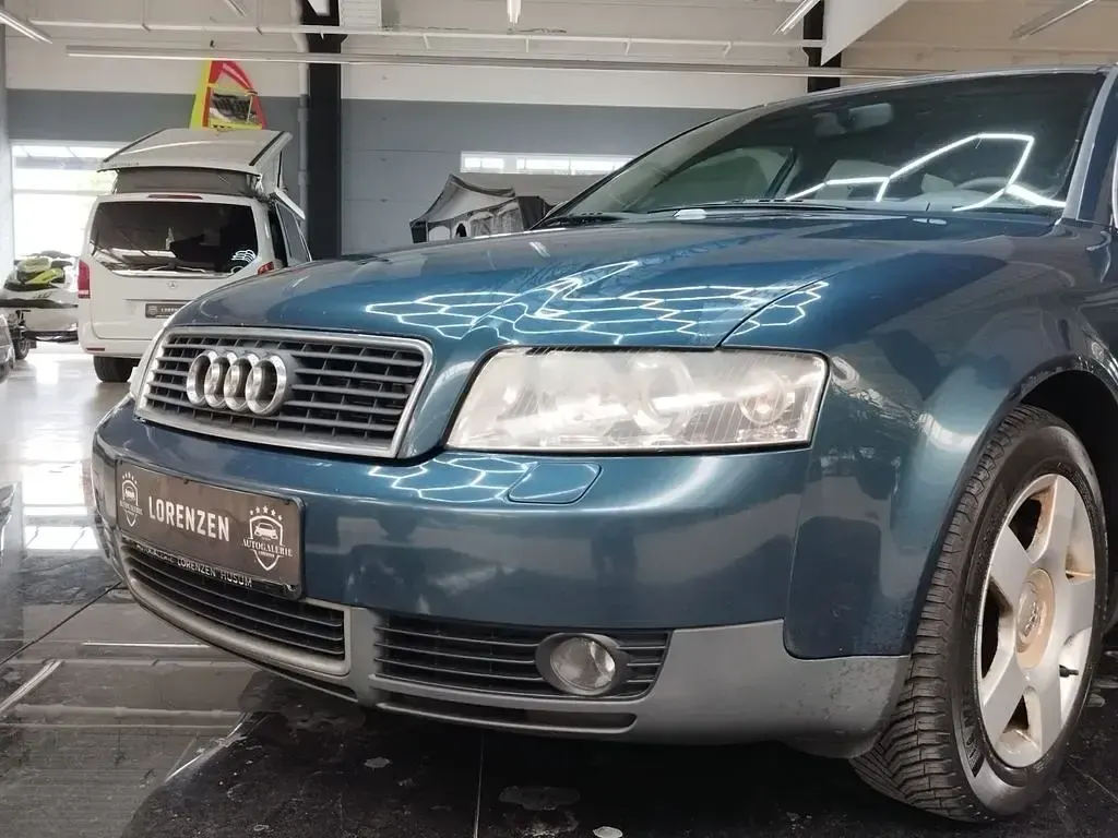 Gebraucht Audi A4 163 PS (119 kW) 2003 Blau Kombi