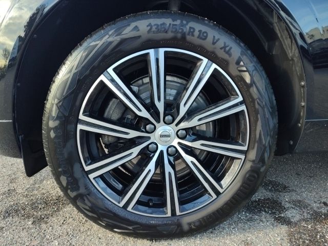 Gebraucht Volvo XC60 Inscription 197 PS (144 kW) 2021 Schwarz SUV