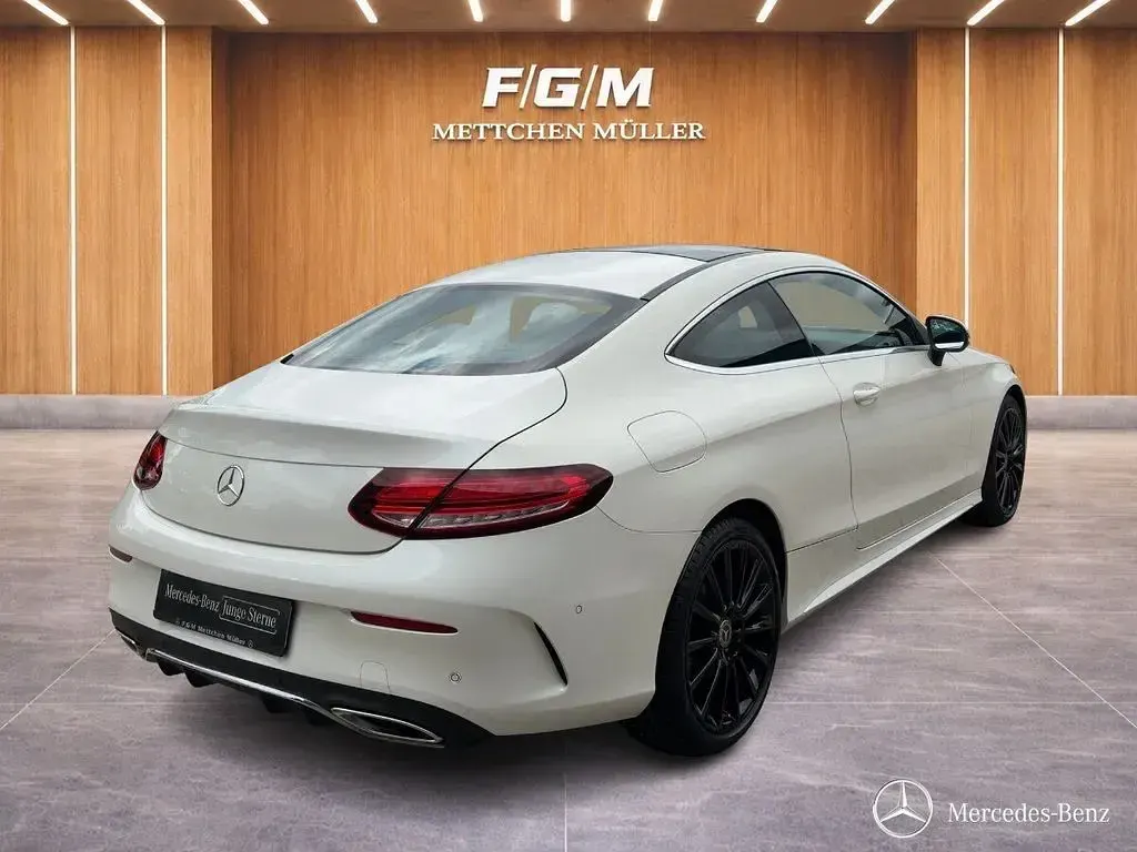 Gebraucht Mercedes C400 AMG 333 PS (244 kW) 2019 Diamantweiß bright Coupé