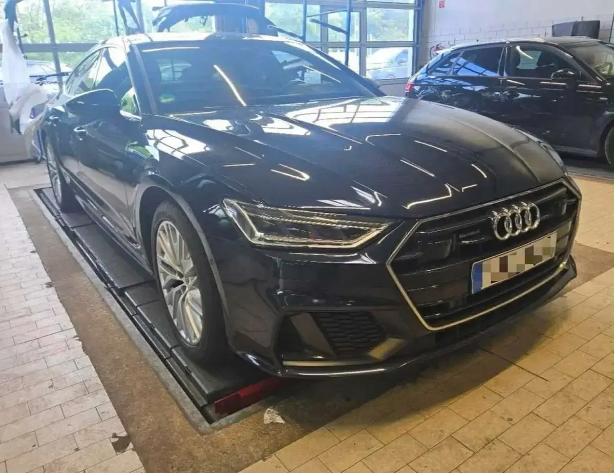Gebraucht Audi A7 S-Line 299 PS (219 kW) 2023 Firmamentblau metallic Limousine