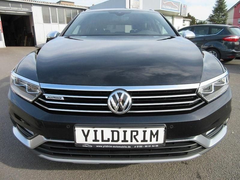 Gebraucht VW Passat Alltrack 190 PS (139 kW) 2018 Schwarz Kombi