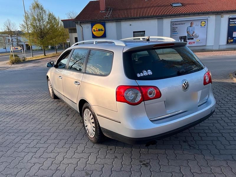 Gebraucht VW Passat 170 PS (125 kW) 2009 Grau Kombi