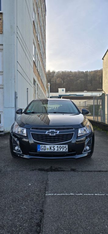 Schwarz Gebraucht 2013 Chevrolet Cruze LTZ Limousine | 5.500 € (Fairer Preis) - Bild 1/4