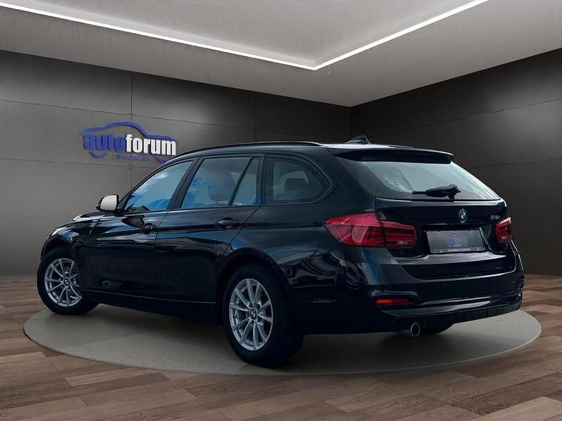Gebraucht BMW 318 Advantage 136 PS (100 kW) 2018 Schwarz Kombi