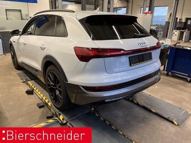 Gebraucht Audi e-tron Advanced Plus 300 kW (408 PS) 2022 Weiss SUV