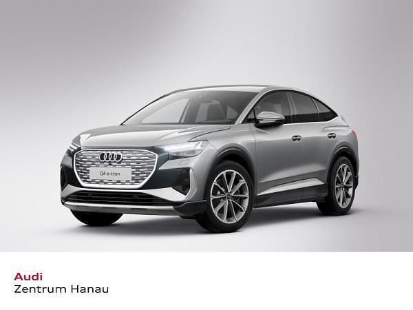 Grau (taifungrau metallic) Gebraucht 2025 Audi Q4 Sportback e-tron S-Line SUV | 49.970 € (Guter Preis) - Bild 1/3