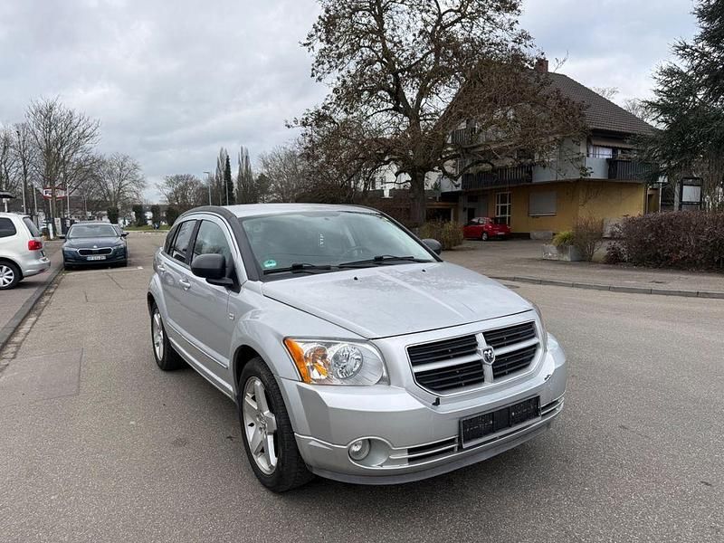 Gebraucht Dodge Caliber SXT 140 PS (102 kW) 2010 Silber Kleinwagen
