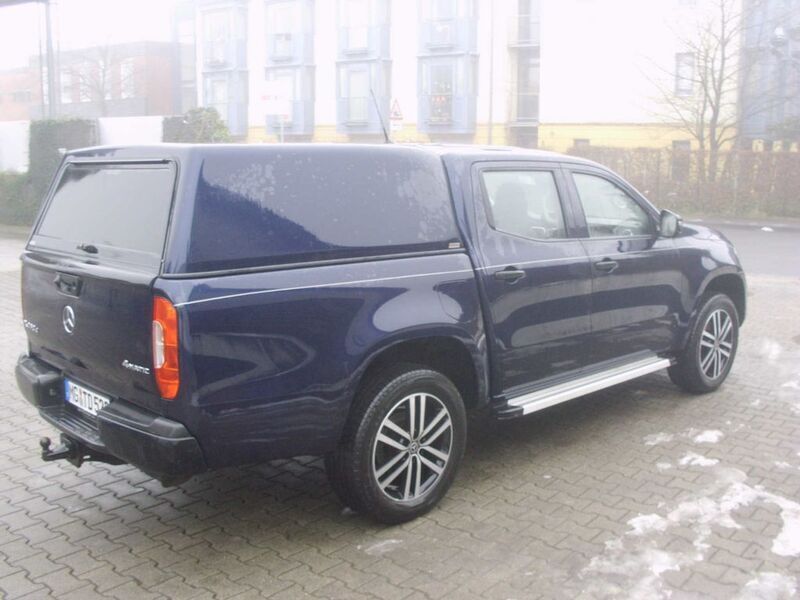 Gebraucht Mercedes X250 Progressive 190 PS (139 kW) 2018 Blau Abholung