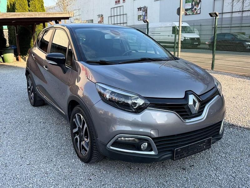 Gebraucht Renault Captur Dynamique 120 PS (88 kW) 2015 Schwarz SUV
