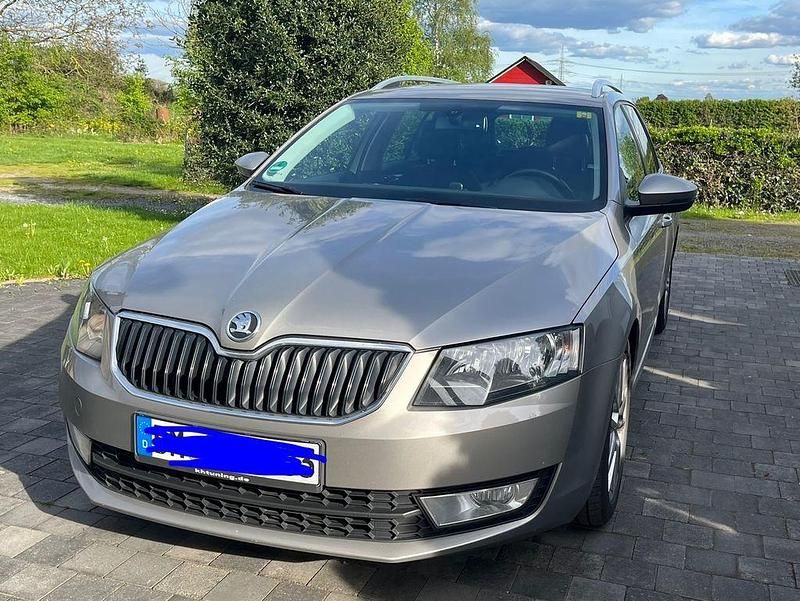 Gebraucht Skoda Octavia 150 PS (110 kW) 2014 Beige Kleinwagen