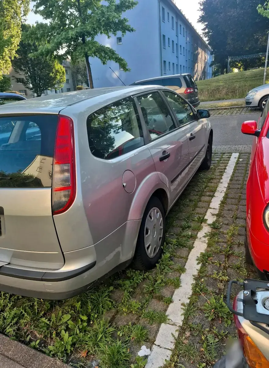 Gebraucht Ford Focus 101 PS (74 kW) 2006 Silber Kombi