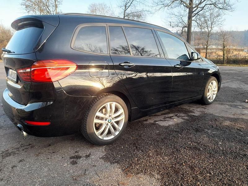 Gebraucht BMW 218 Gran Tourer 150 PS (110 kW) 2020 Schwarz Van / Kleinbus