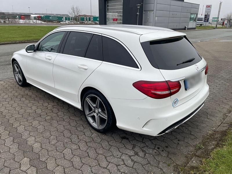 Gebraucht Mercedes C220 AMG line 170 PS (125 kW) 2016 Weiß Kombi