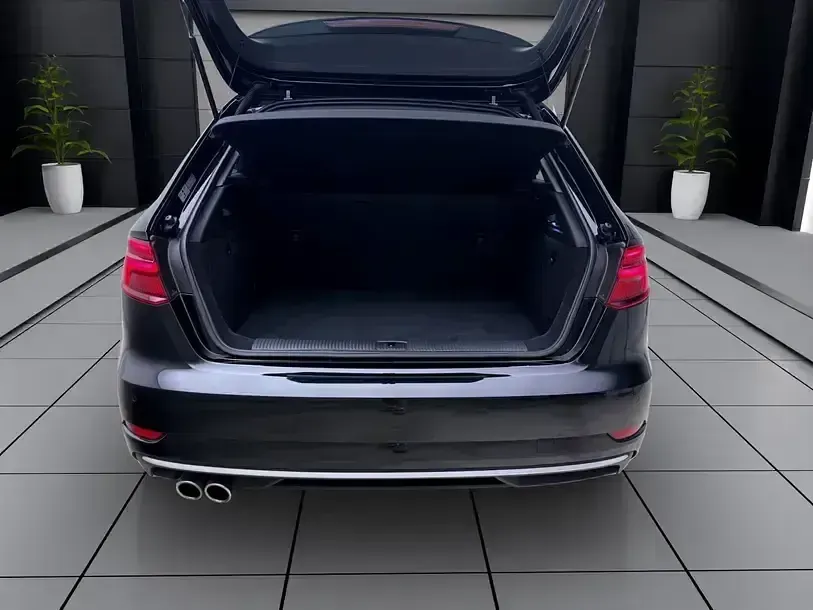 Gebraucht Audi A3 Sport 190 PS (139 kW) 2019 Limousine