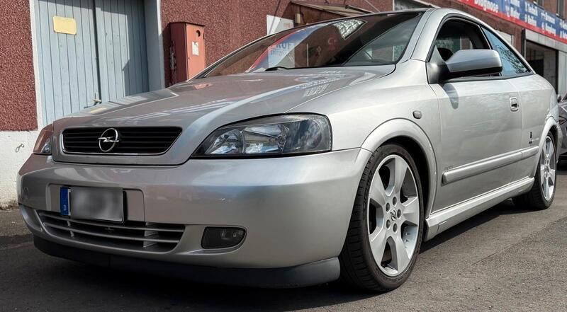 Silber Gebraucht 2001 Opel Astra Coupé | 2.500 € (Fairer Preis) - Bild 1/4