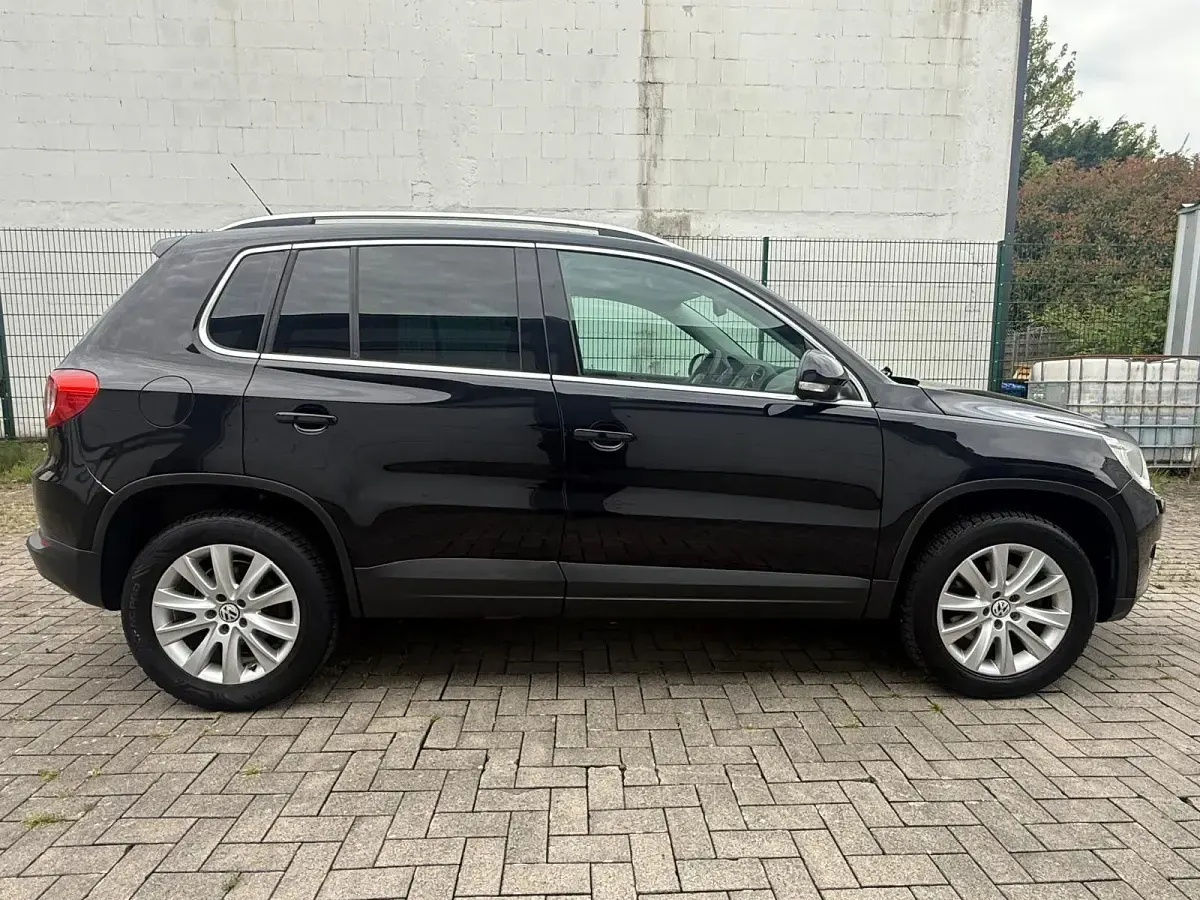 Gebraucht VW Tiguan 140 PS (102 kW) 2008 Schwarz SUV