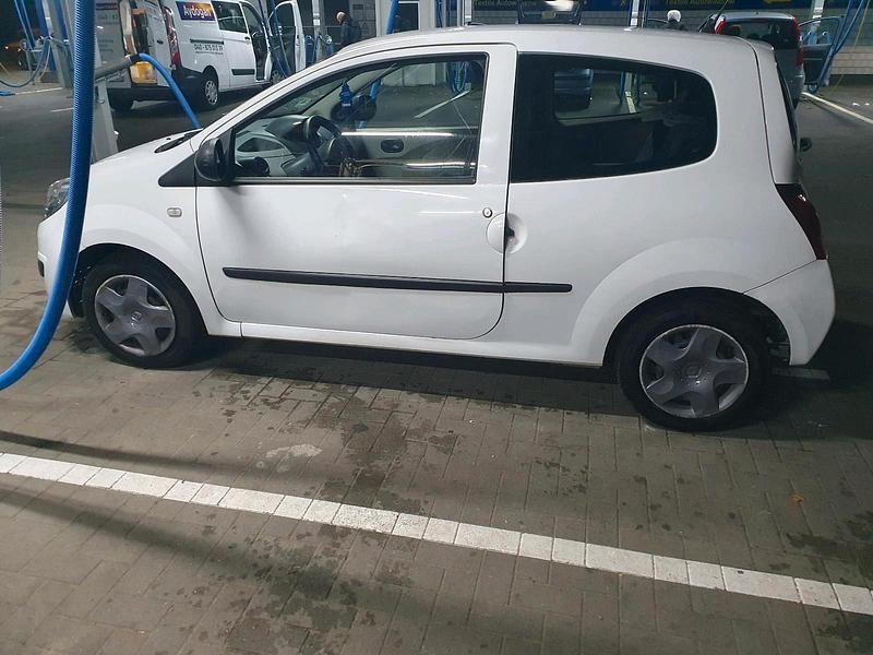 Weiß Gebraucht 2009 Renault Twingo Kleinwagen | 1.500 € (Guter Preis) - Bild 1/4