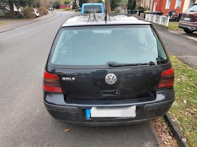 Gebraucht VW Golf IV 75 PS (55 kW) 2002 Blau Limousine