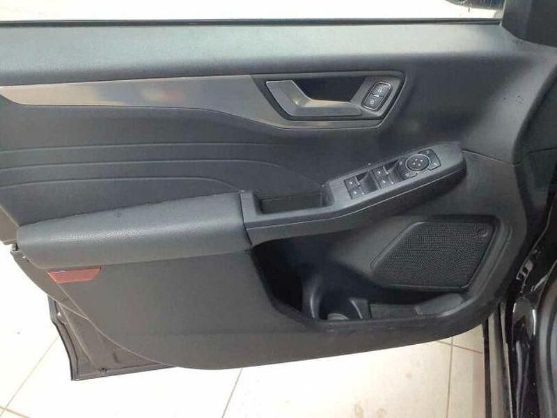 Gebraucht Ford Kuga Titanium 120 PS (88 kW) 2022 Schwarz SUV