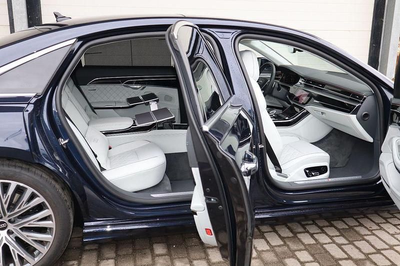 Blau Gebraucht 2023 Audi A8L Exclusive Limousine | 85.000 € (Fairer Preis) - Bild 1/4