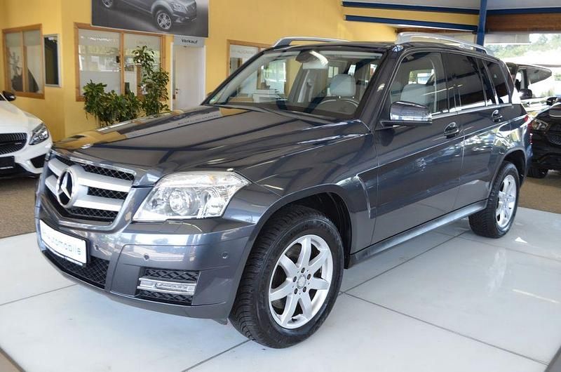 Grau Gebraucht 2010 Mercedes GLK350 SUV | 14.880 € (Fairer Preis) - Bild 1/4