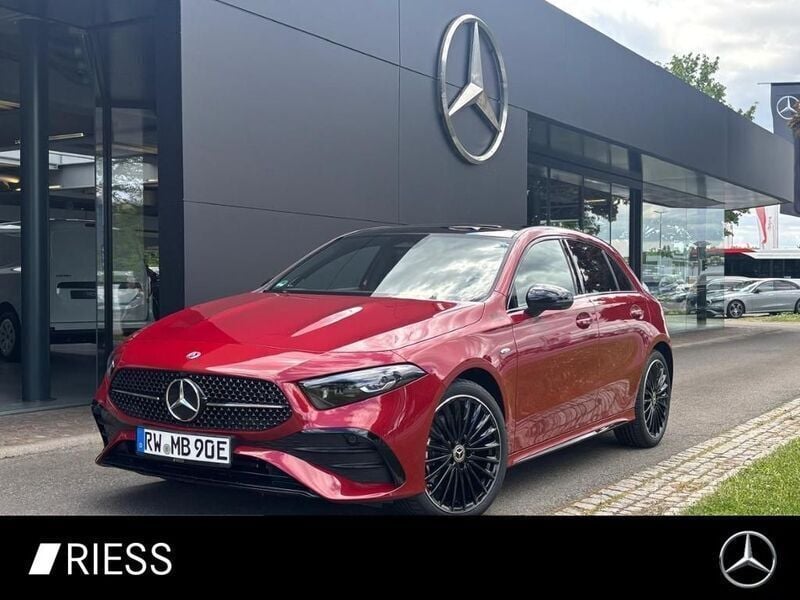 Manufaktur lack manufaktur pat Gebraucht 2025 Mercedes A250 AMG Limousine | 47.300 € - Bild 1/4