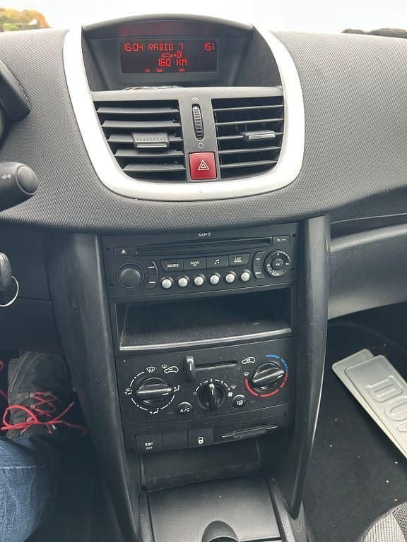 Gebraucht Peugeot 207 Urban Move 95 PS (69 kW) 2009 Schwarz Kombi