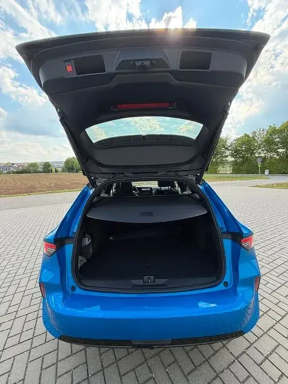 Gebraucht Opel Astra 131 PS (96 kW) 2023 Blau Kleinwagen