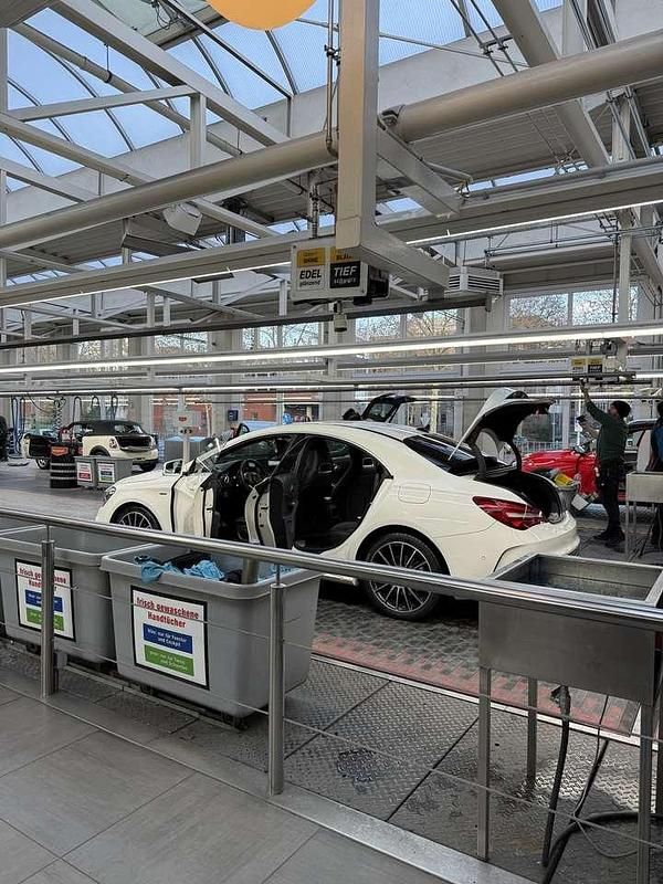 Gebraucht Mercedes CLA200 156 PS (114 kW) 2017 Weiß Limousine