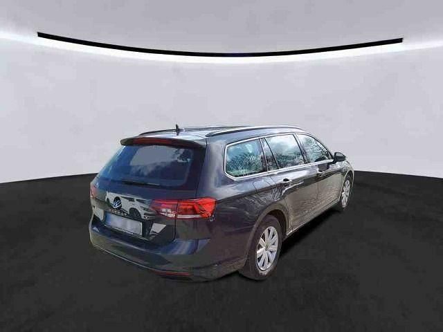 Gebraucht VW Passat Conceptline 150 PS (110 kW) 2020 Uranograu Kombi