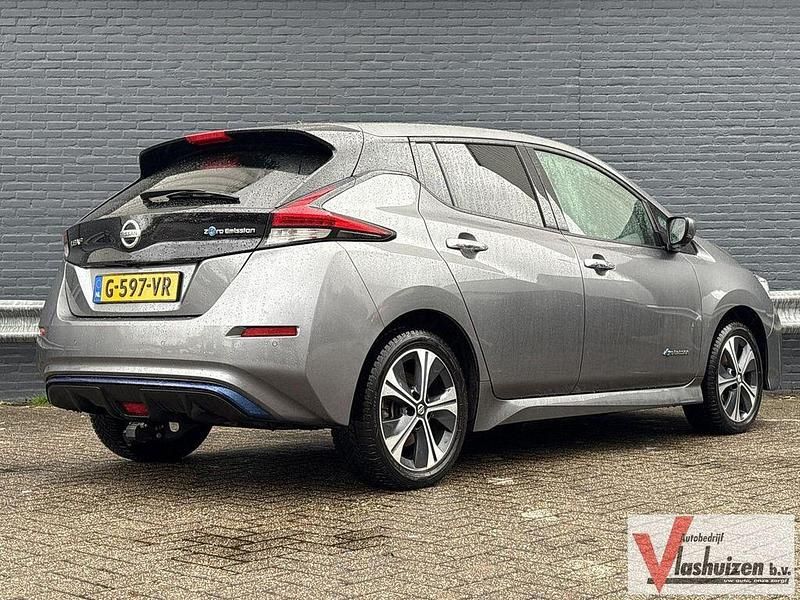 Gebraucht Nissan Leaf Tekna 160 kW (218 PS) 2019 Grau Kleinwagen