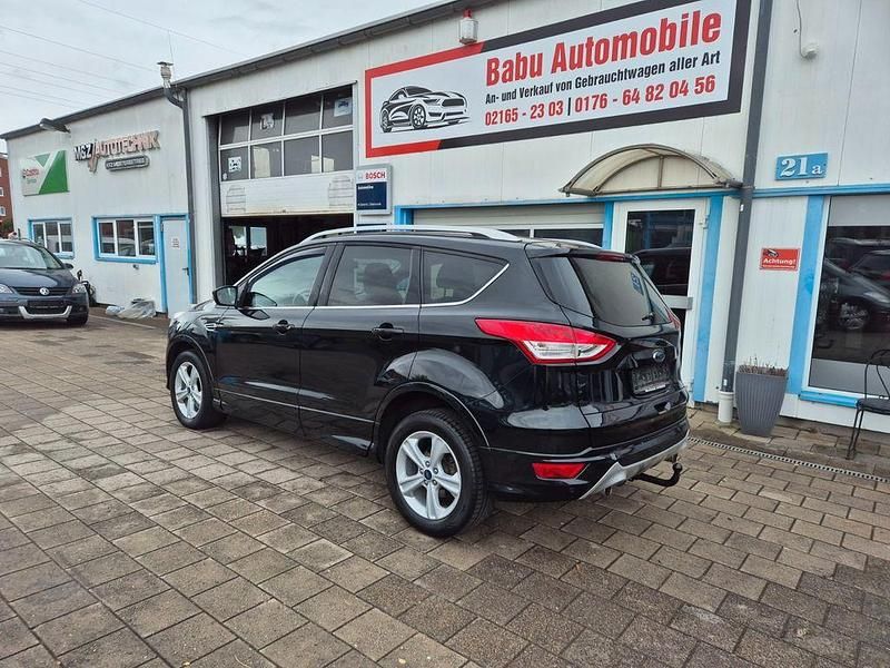 Gebraucht Ford Kuga Individual 163 PS (119 kW) 2014 Schwarz SUV