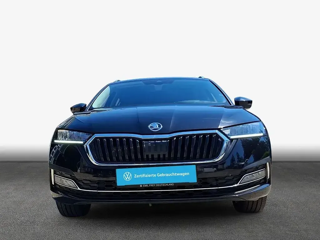 Gebraucht Skoda Octavia Style 150 PS (110 kW) 2022 Blackmagic perleffekt Kombi