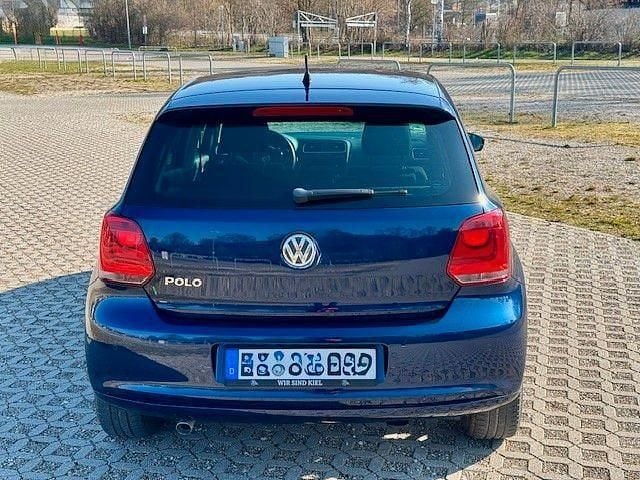 Gebraucht VW Polo Style 105 PS (77 kW) 2011 Blau Kleinwagen