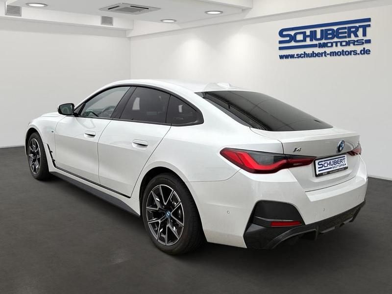 Gebraucht BMW i4 M Sport 210 kW (286 PS) 2023 Mineralweiss metallic Limousine
