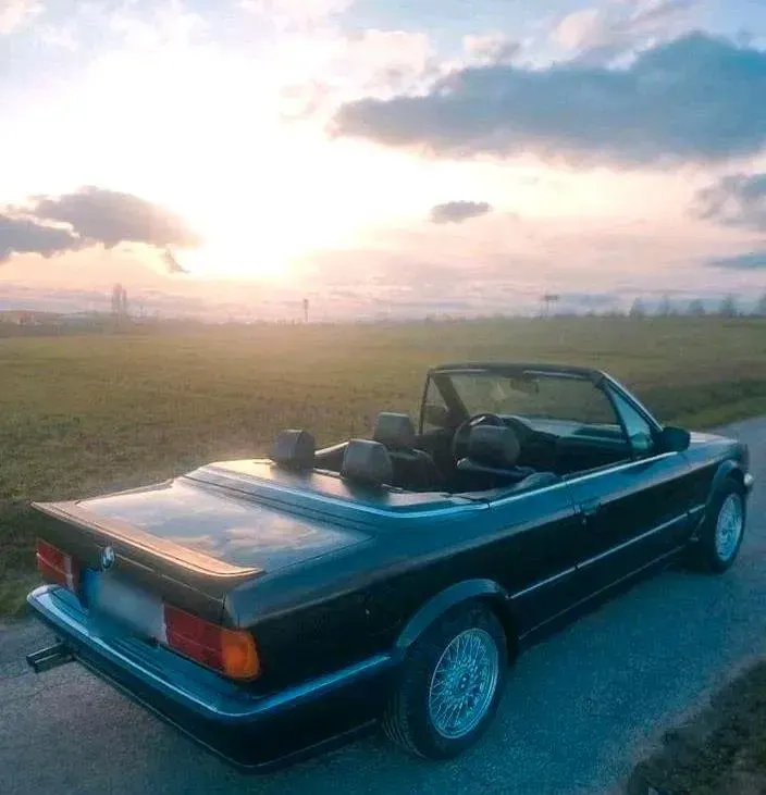 Gebraucht BMW 320 120 PS (88 kW) 1988 Schwarz Cabrio