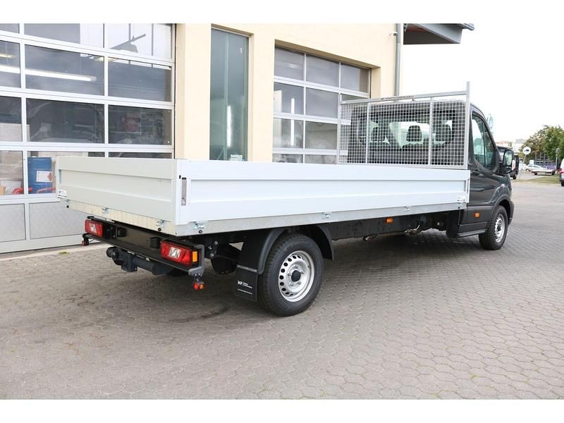 Gebraucht Ford Transit Basis 131 PS (96 kW) 2024 Magneticgrau (metallic) Pickup