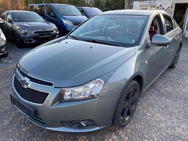 Gebraucht Chevrolet Cruze 113 PS (83 kW) 2010 Pewter grey met(g) (metallic) Limousine